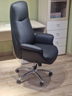 Кресло офисное 2908 582045 Black color LEATHER