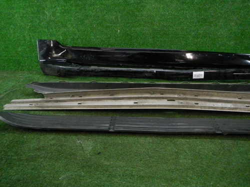 Накладка порога левая Toyota Land Cruiser 200 (2015-2021)