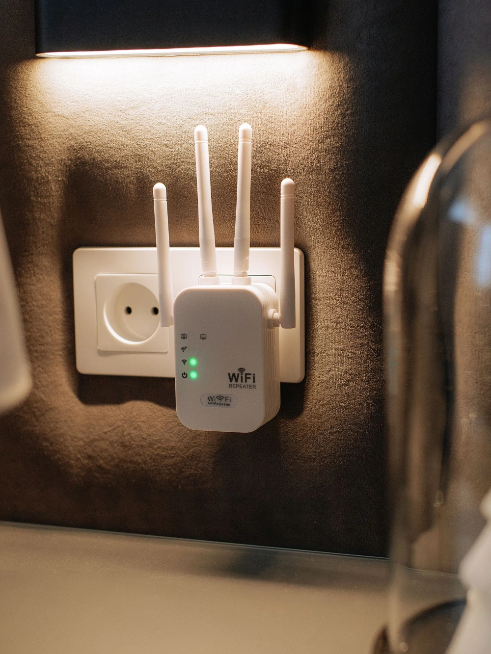 Усилитель WiFi сигнала 2,4/5 ГГц / Репитер Wi-Fi до 300 Мбит/с