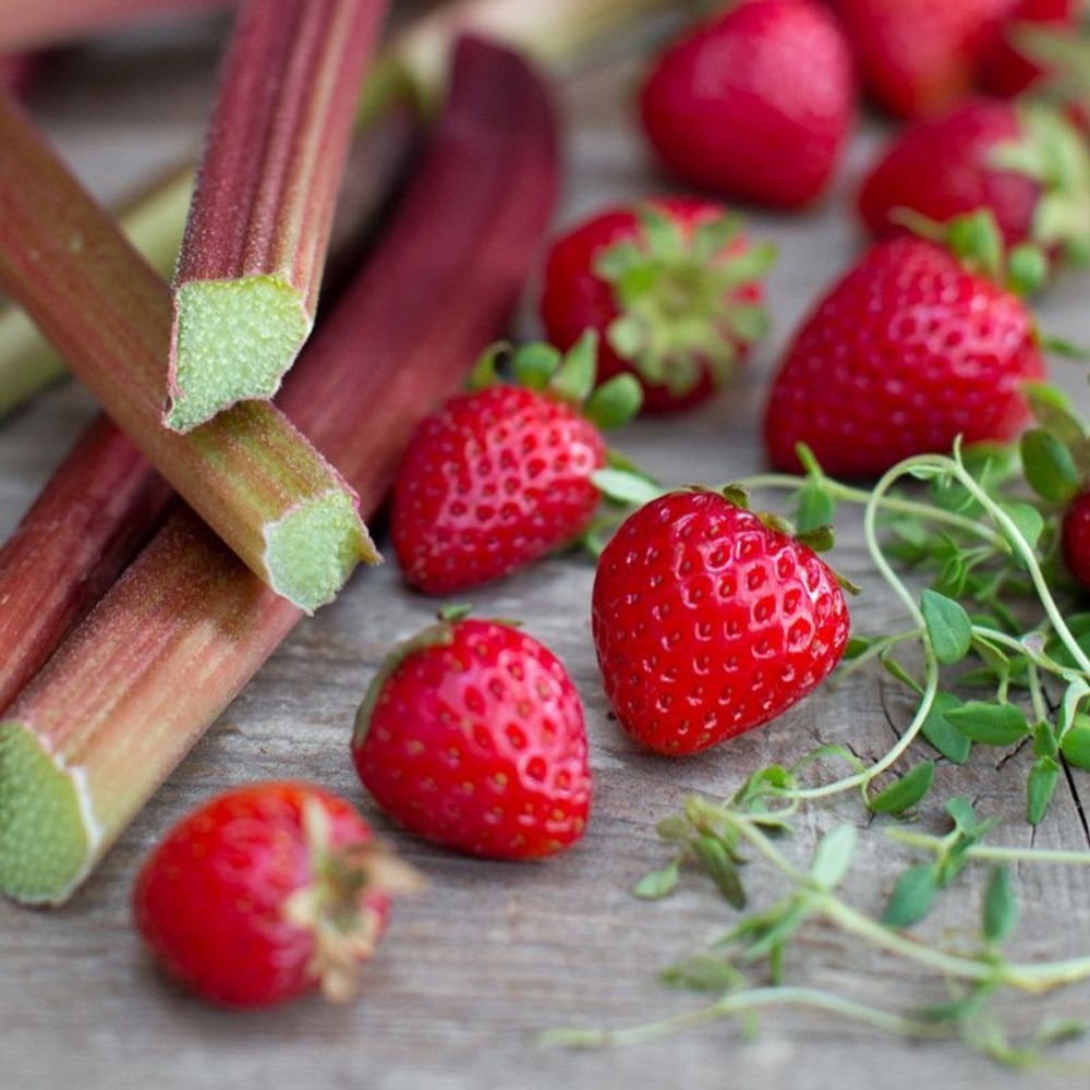 Клубника и ревень (Strawberry &amp; Rhubarb)