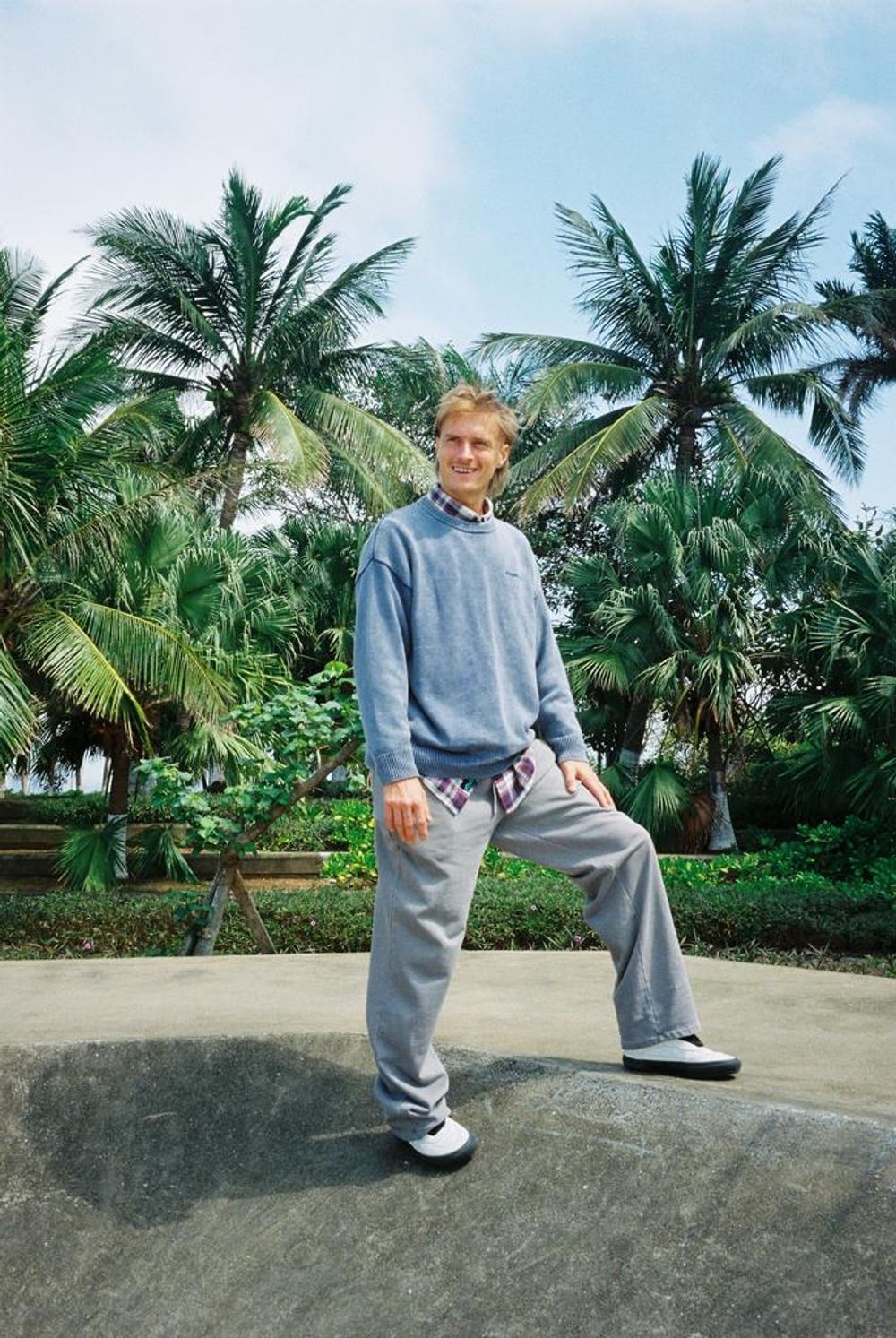 Брюки Magamaev Sweatpants light grey/wash светло-серые