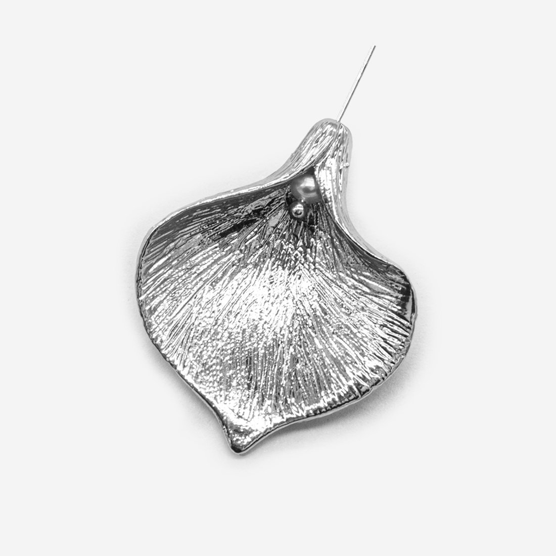 Подвеска с продольным отверстием "Лепесток" 33,6*27,7мм, латунь, родирование