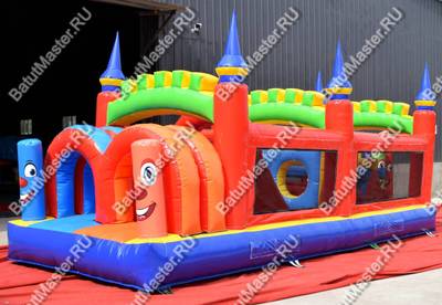 Надувная полоса препятствий "Нарвская крепость" размер 7*3*3 м