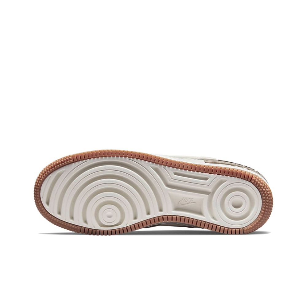 Женские кроссовки Nike Air Force 1 Shadow 'Sail Pale Ivory' DO7449-111