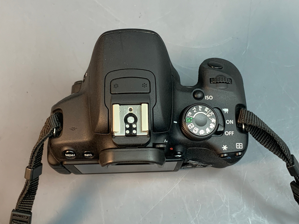 Canon 700D Kit 18-55mm IS STM 1.070 кадров