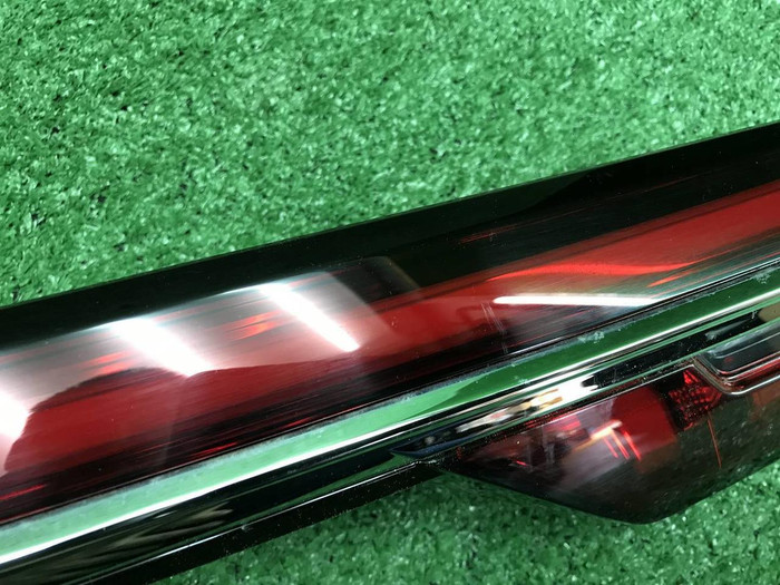 Фонарь крышки багажника Geely Monjaro (2021-н.в.)