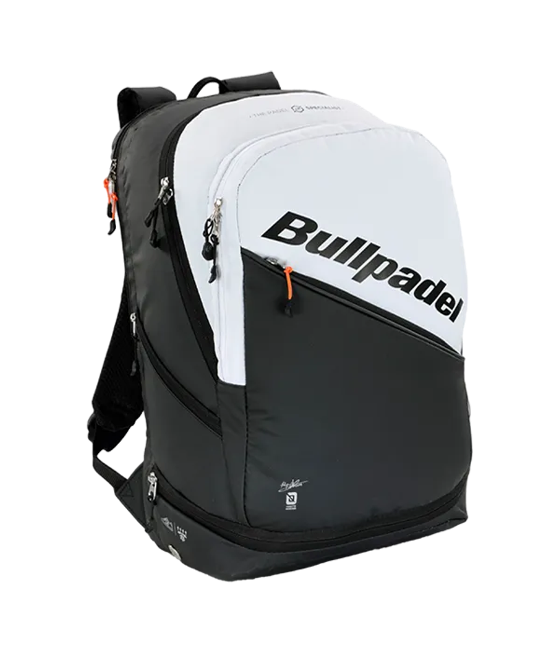 Рюкзак для падел Bullpadel Hack Black-White 2025 Paquito Navarro, термокарманы и вентиляция