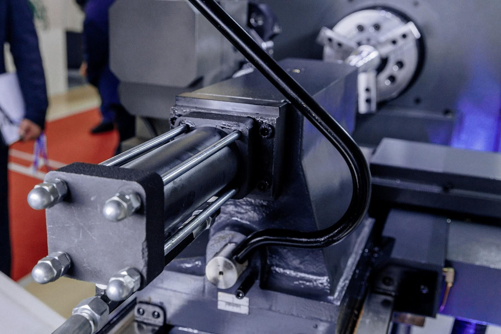 Токарный станок ЧПУ с горизонтальной станиной (KND) MetalTec NEXT 50x1500