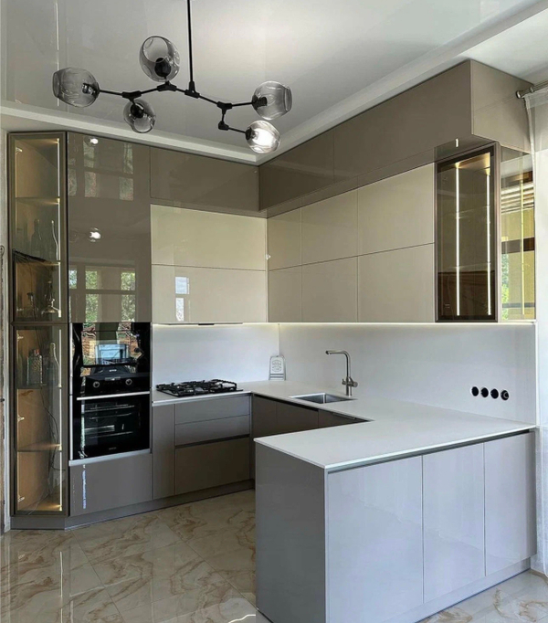 Примеры современных кухонь в дизайне из интернета