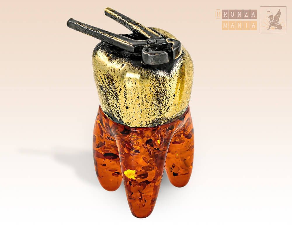 фигурка Зуб с кусачками