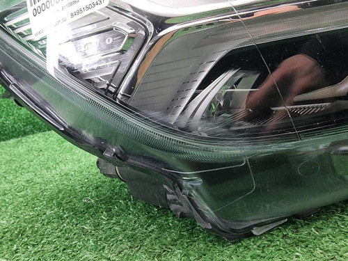 Фара правая Volvo XC40 1 (2017-2022) LED