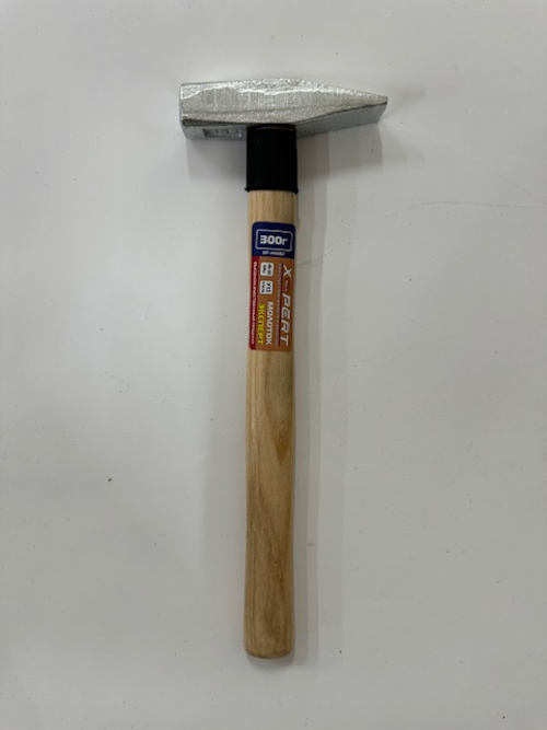 Молоток с дерев. рукояткой 300гр X-PERT