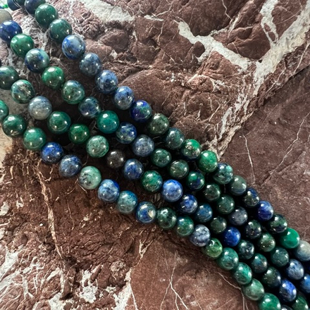 Азурит. Камни для изделий на заказ. Цена зависит от вида заказанного изделия