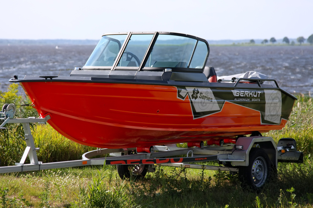 Алюминиевая лодка Berkut S Fisher