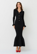 Платье с воланом на пуговицах