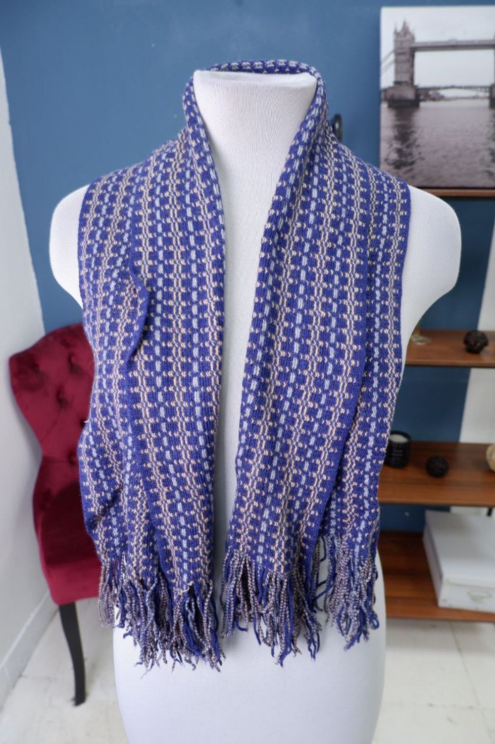 Шарф шерстяной с бахромой