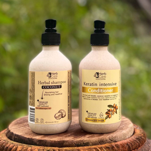 Шампунь для сухих волос на основе масла кокоса Herbal Shampoo Coconut HerbCare