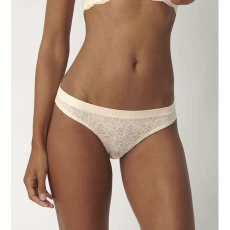 Трусы Triumph Smart Lace Brazilian