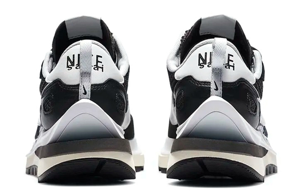 Кроссовки Sacai X Nike Vaporwaffle Black And White