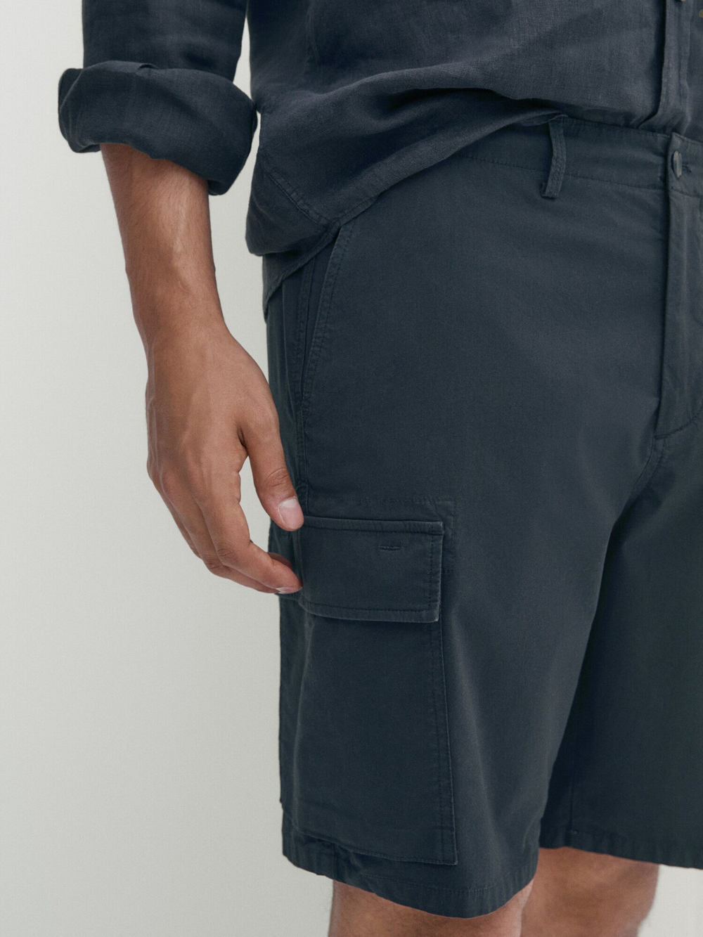 Massimo Dutti Шорты карго из смесового хлопкового поплина, темно-синий