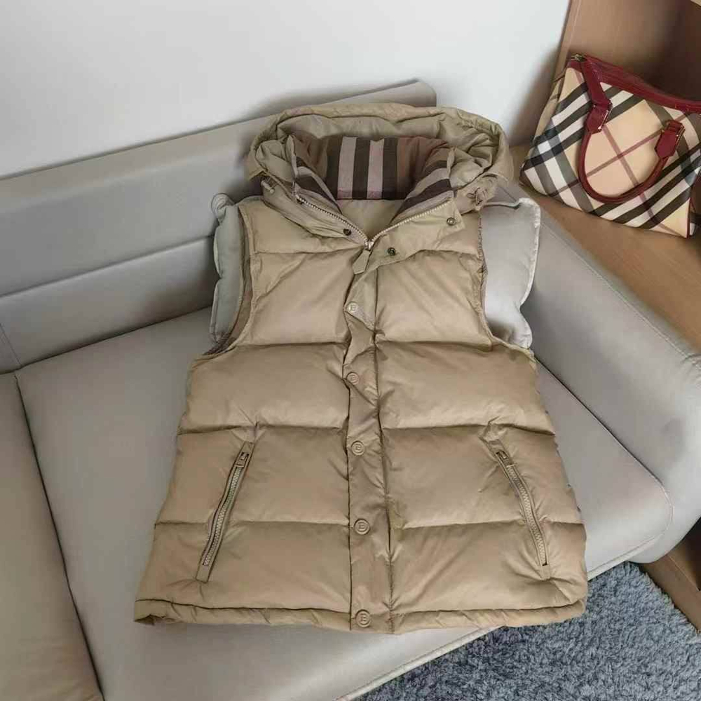 Жилет Burberry