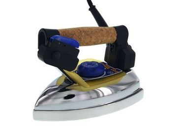 Паровой утюг "Iron-Master"