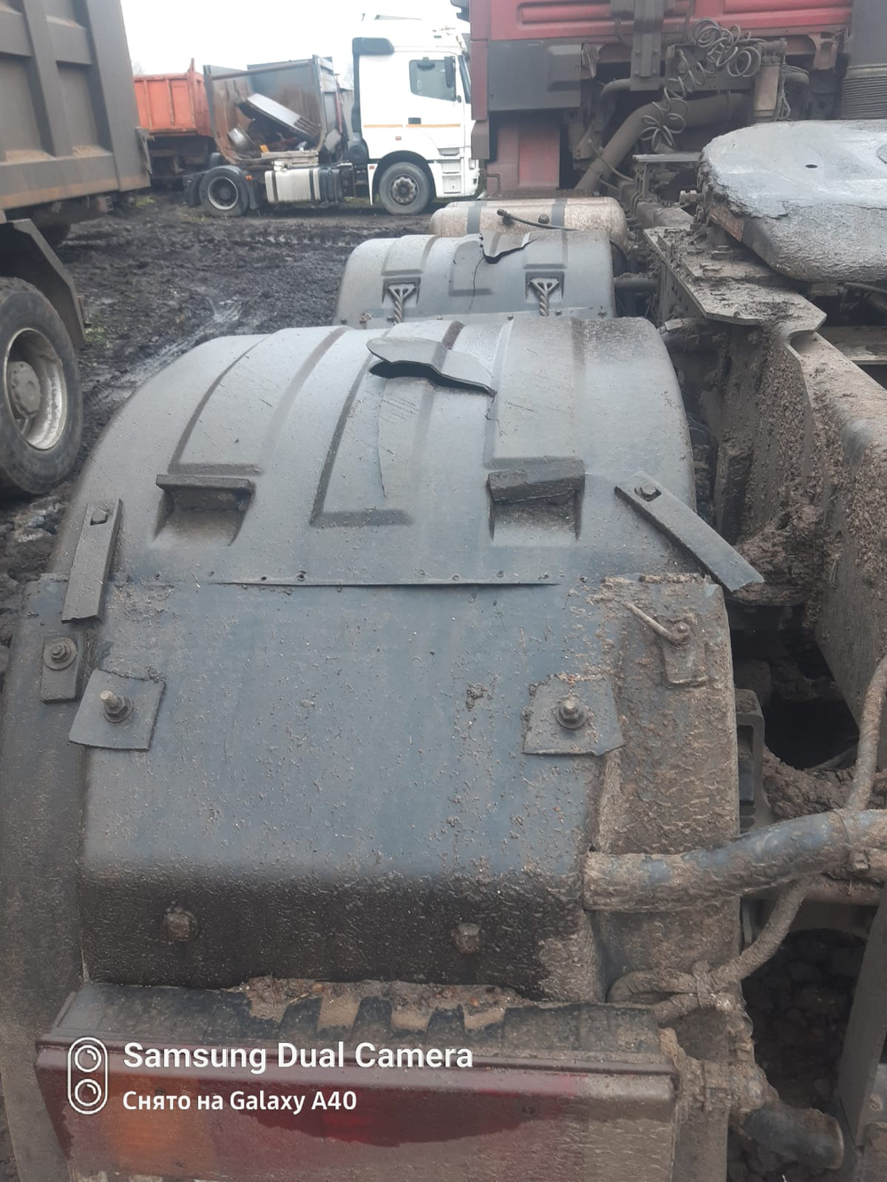 Shacman (Shaanxi) SX* 6x6 Седельный тягач SX42586W385C (Дизельный, 10,8 л, 441 л.с., МТ)
