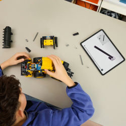 LEGO Technic - Колесный погрузчик Volvo L120 Electric 42209