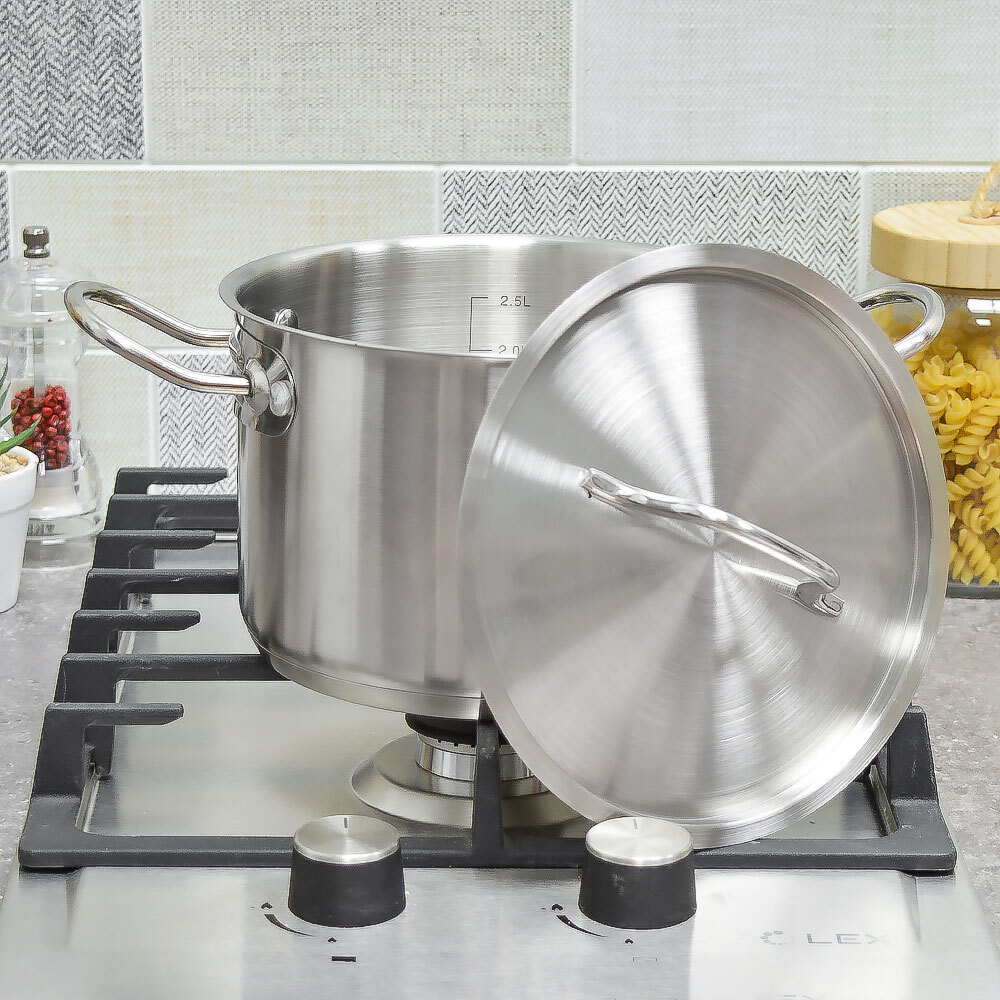 Кастрюля 3л, нерж.сталь, d18см, h12см, тройное дно, индукция, мерная шкала, "PROFESSIONAL" Luxaro