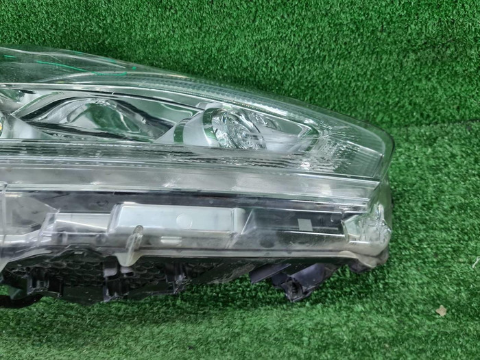 Фара правая Nissan Murano Z52 (2014-2022) LED