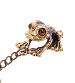 AM-3608 Брелок «Лягушка Амазонская» (латунь, янтарь)