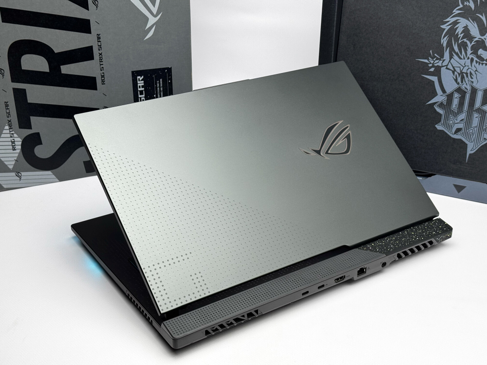 Игровой ноутбук ASUS ROG Strix G17 Ryzen 9 7845HX/RTX 4060 8GB/16Gb/1Tb/2.5K/240Hz/Win11