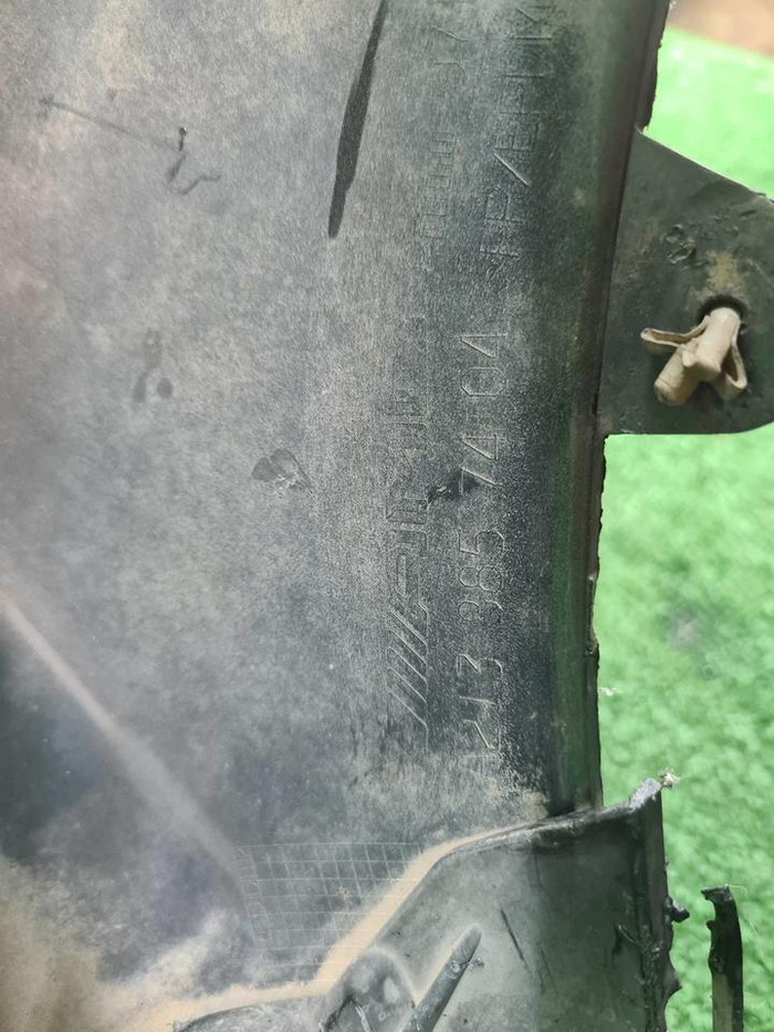 Бампер передний Mercedes E W213 20-23 AMG В сборе