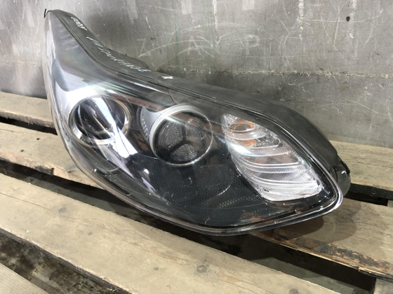 Фара правая Kia Sportage 4 (QL) 16-18 Б/У Оригинал 92102F1010