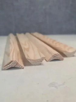 Плинтус деревянный потолочный (сосна) сорт Экстра 13х30х1000 мм, 10 шт.