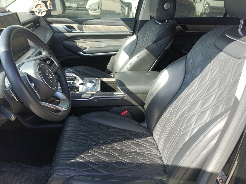 TANK 500 Urban 2.0 HEV 9AT 4WD