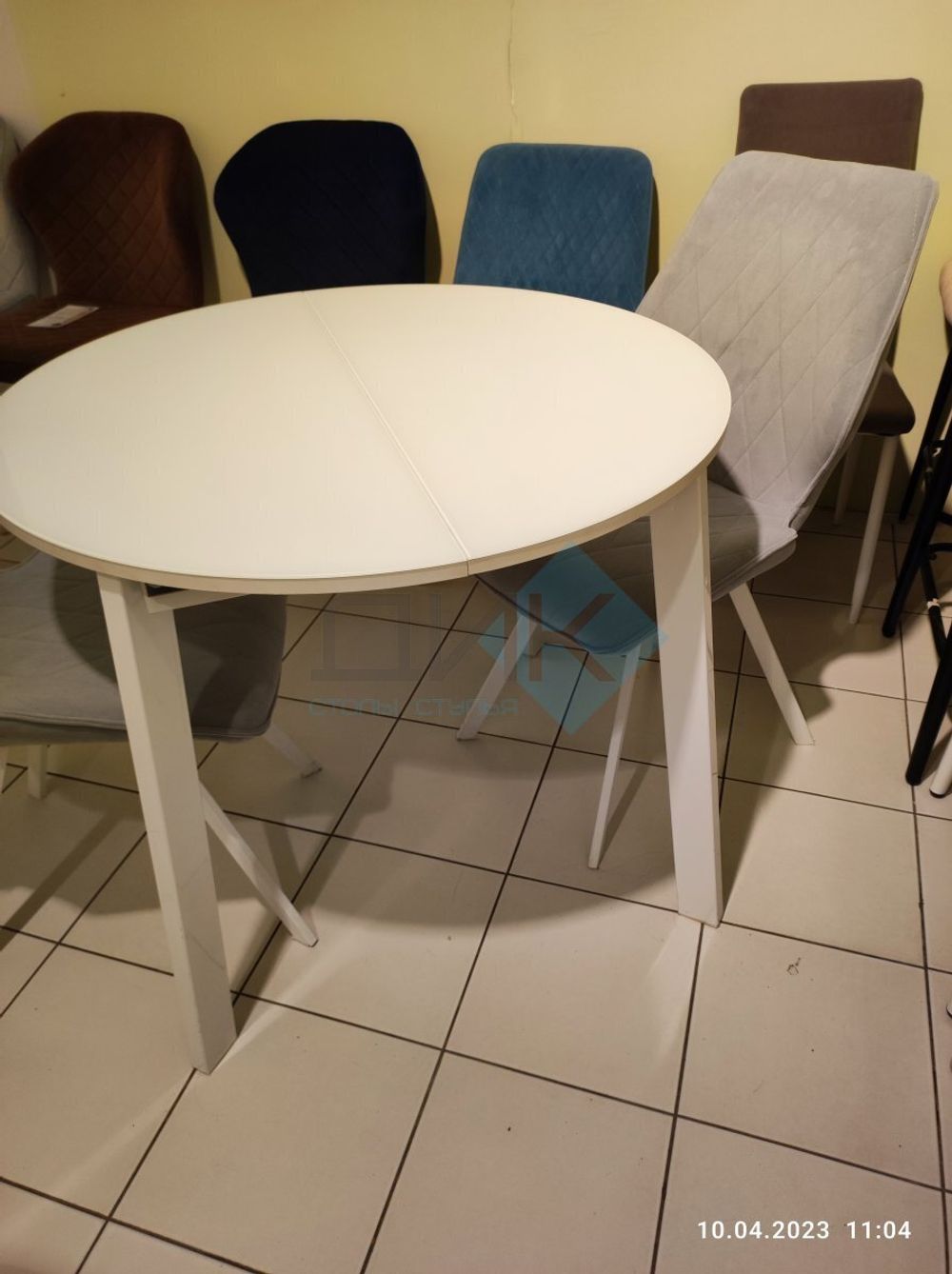 Стол DikLine UNIS 16 опоры белые