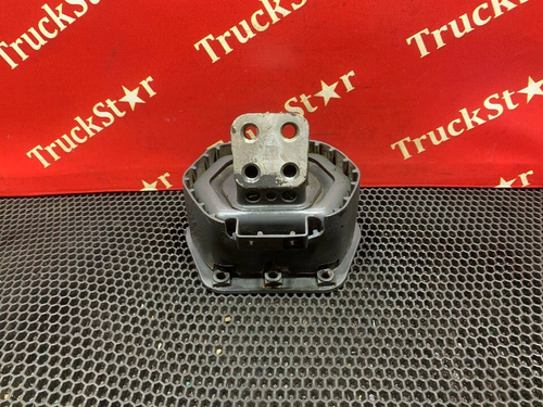 Подушка двигателя задняя 2018г.