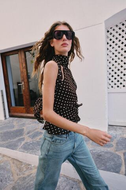 ZARA АСИММЕТРИЧНЫЙ ТОП В ГОРОШЕК, КОРИЧНЕВЫЙ/БЕЛЫЙ