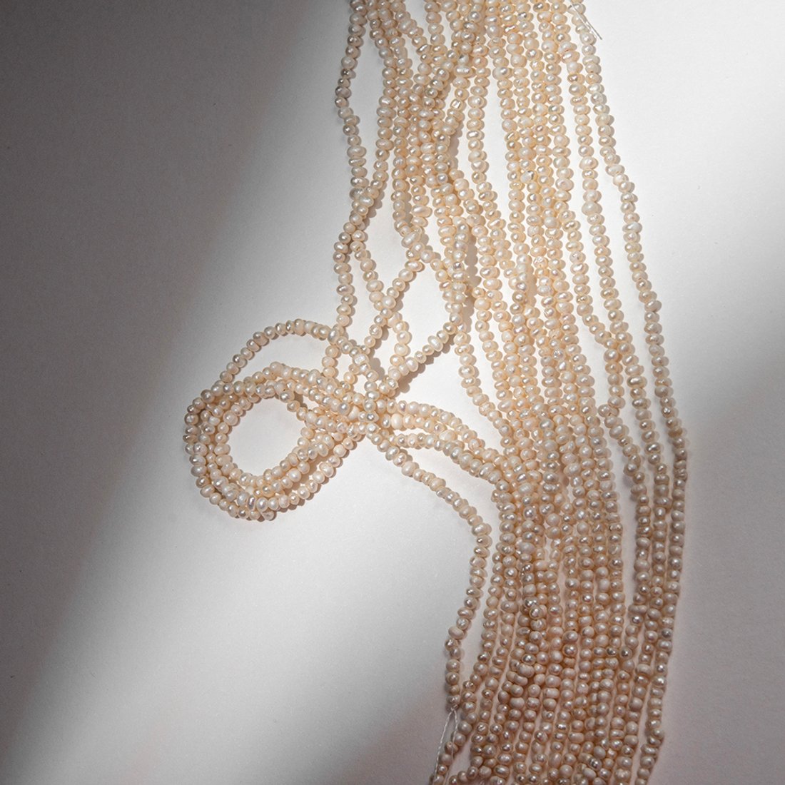 Жемчуг культивированный Baby овальный эконом, 2,5-3мм, айвори