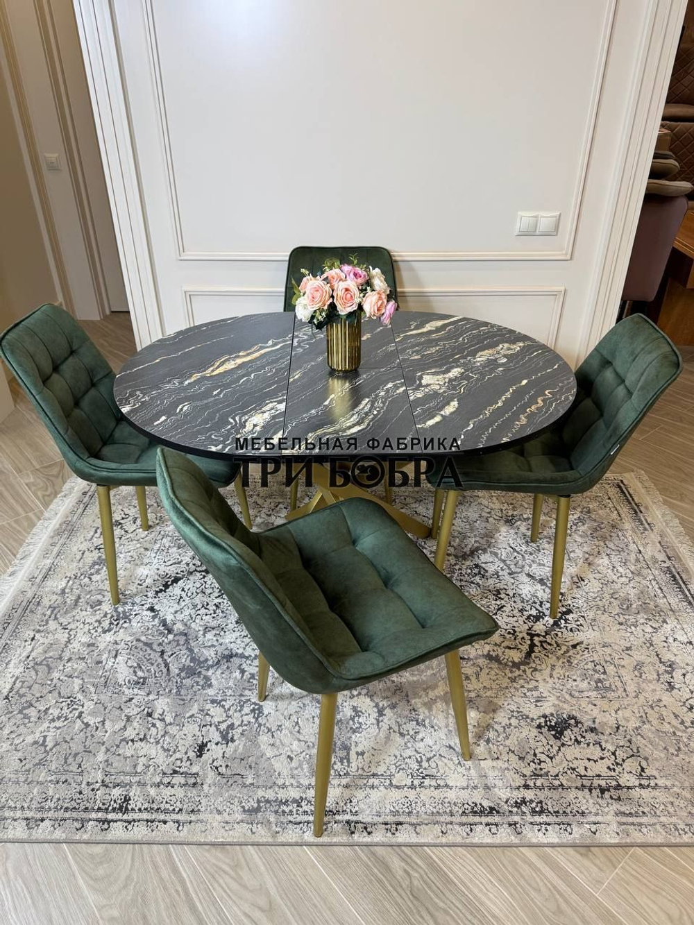 Круглый раздвижной стол "Лофт", луанда и стулья "Бостон" оливковый