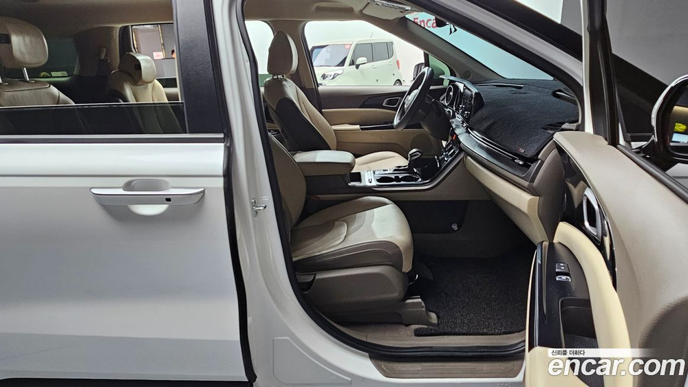 Kia Carnival (Sedona) 4 Generation 9-и местный Prestige (05.2021)