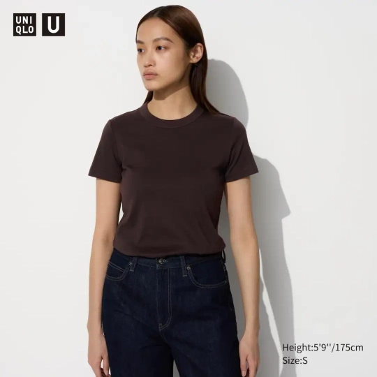 UNIQLO ФУТБОЛКА С КРУГЛЫМ ВЫРЕЗОМ, ТЕМНО-КОРИЧНЕВЫЙ