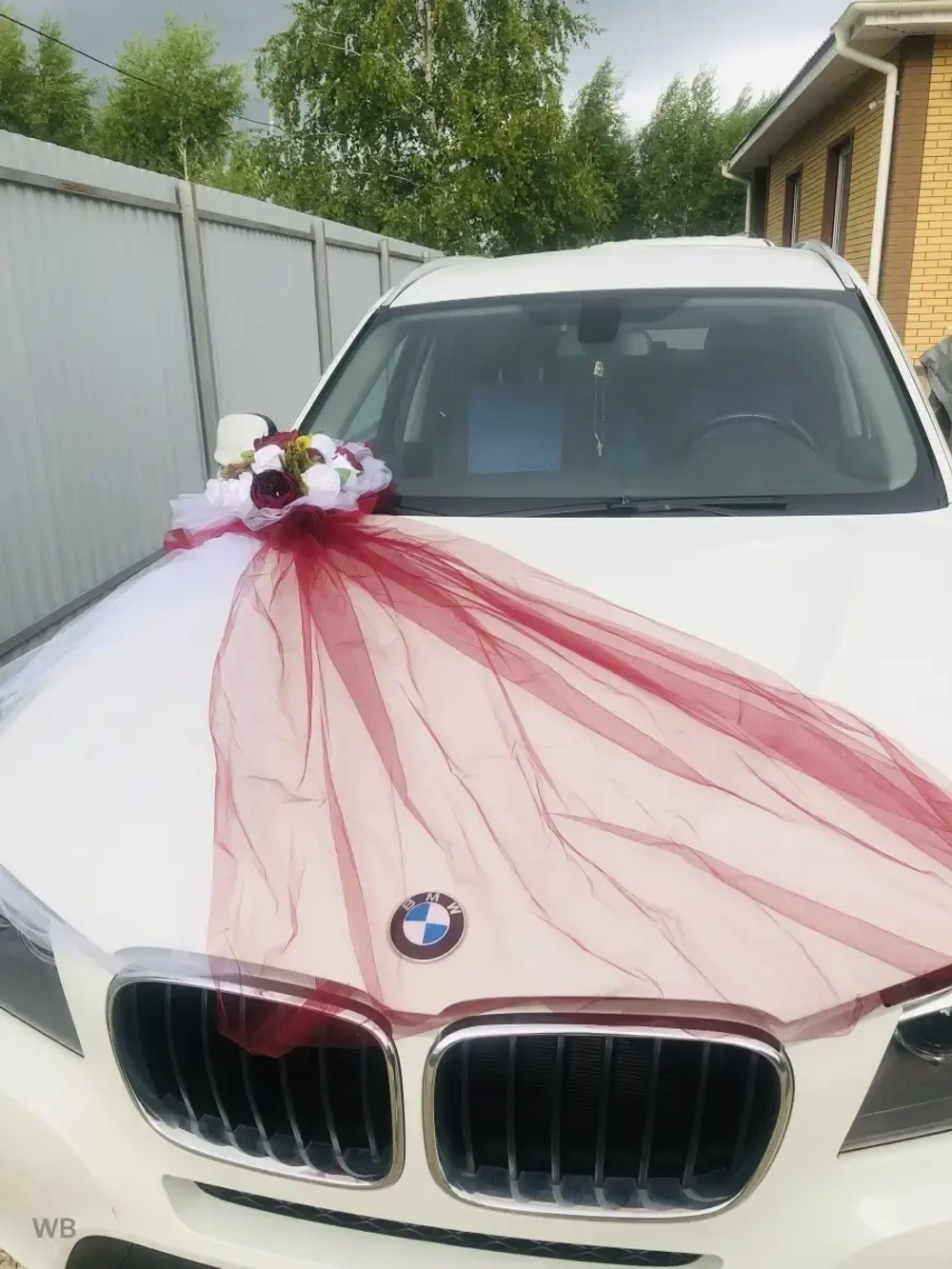 Свадебная лента на капот автомобиля