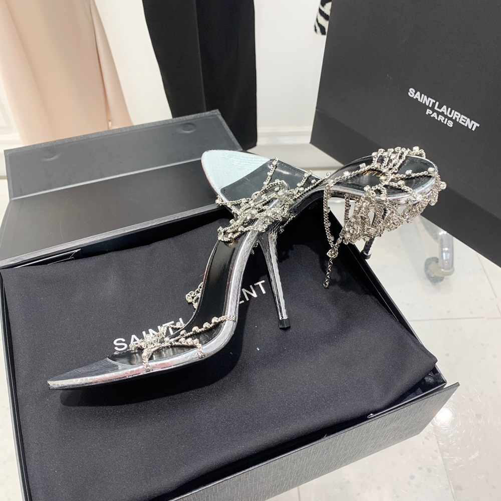 Saint Laurent Pumps
