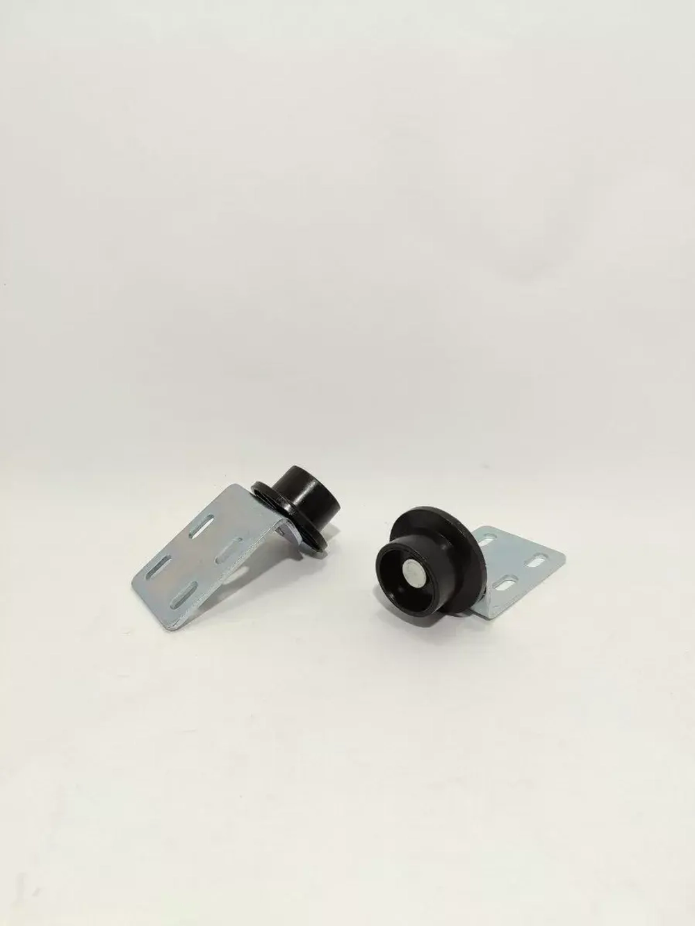 Мебельные колеса, выдвижные ролики диванов, шкафов, кроватей