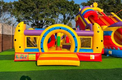 Коммерческий надувной батут «Затерянный остров», 10*9*6 м