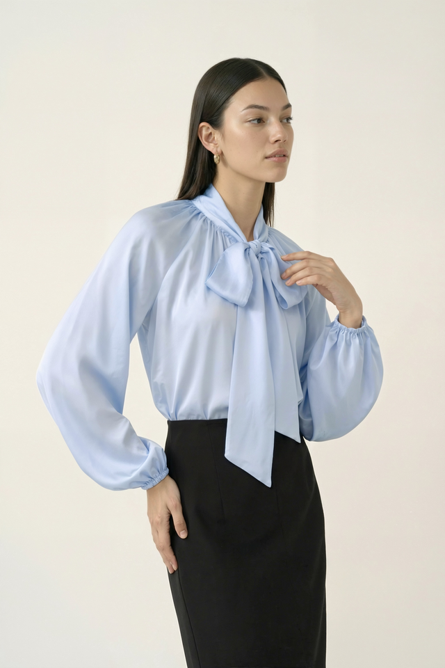 Блуза из шифона с бантом