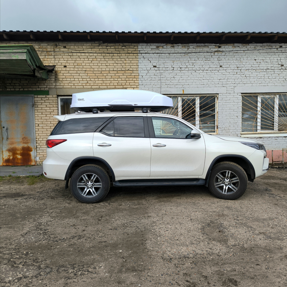 Автобокс Way-box Shuttle 800 на Toyota Fortuner