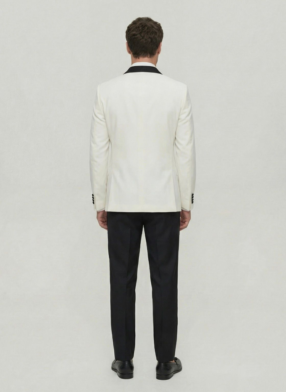 Мужской смокинг (белый) А59